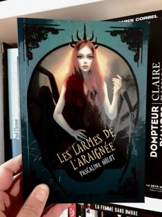 LES LARMES DE L ARAIGNEE